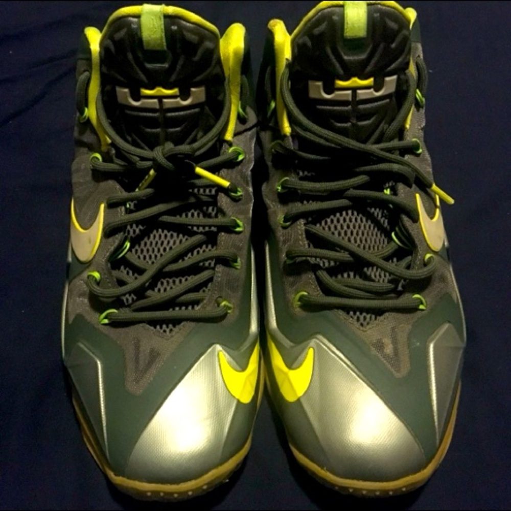 Nike Black and Yellow Men's Sneakers
